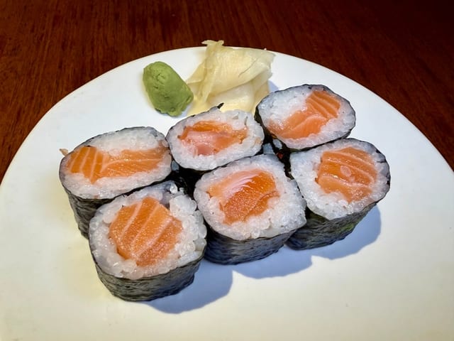 Salmon Roll (GF).